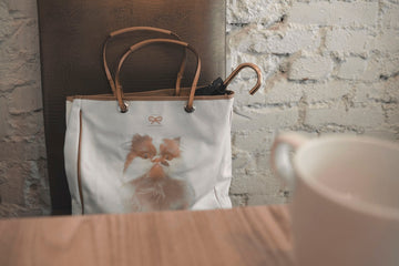 Choosing Between Fabric and Leather Tote Bags Which is Right for You